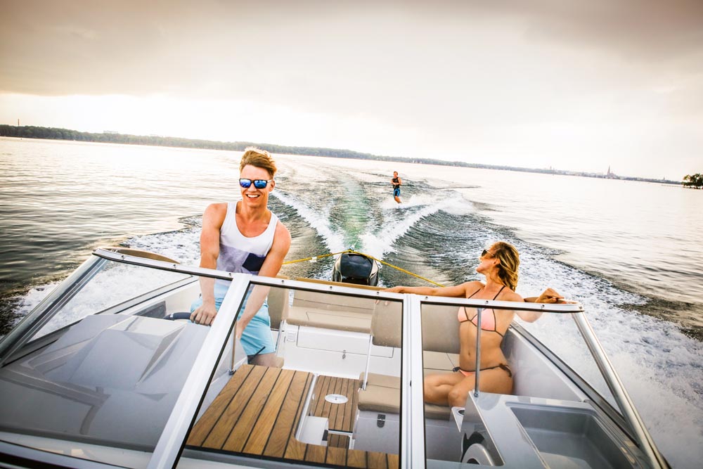 Atlantic Marine Day Cruiser 720