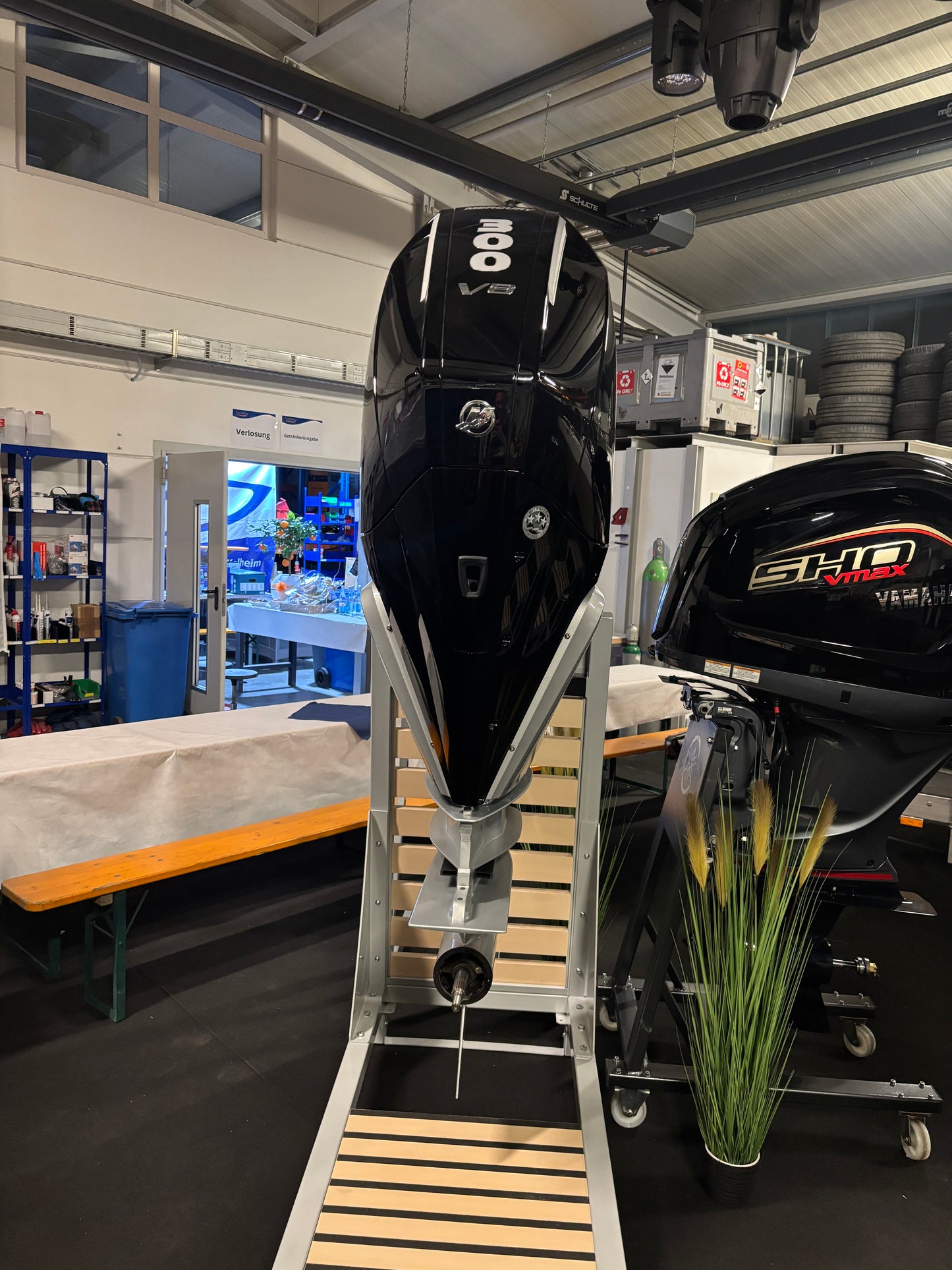 Mercury F300 V8 Aussenborder gebraucht aus 2025