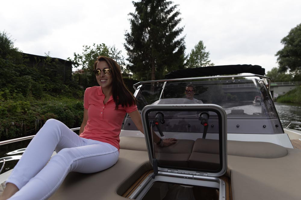 Atlantic Marine Sun Cruiser 690