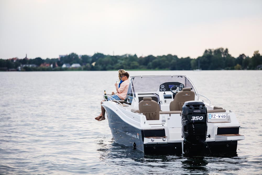 Atlantic Marine Sun Cruiser 730